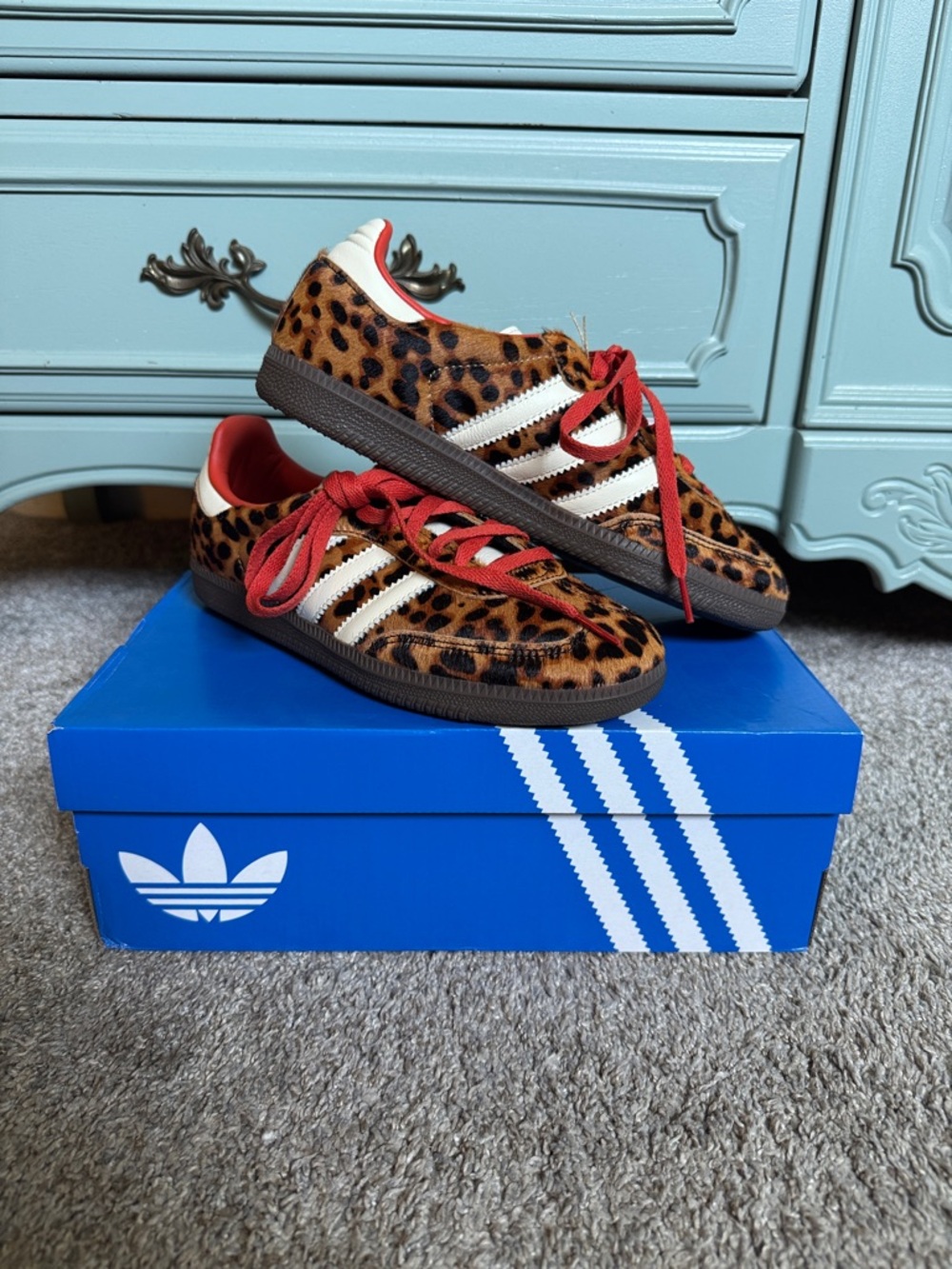 NWT adidas Kids Leopard Print Samba Sneakers with White Stripes and Red Laces